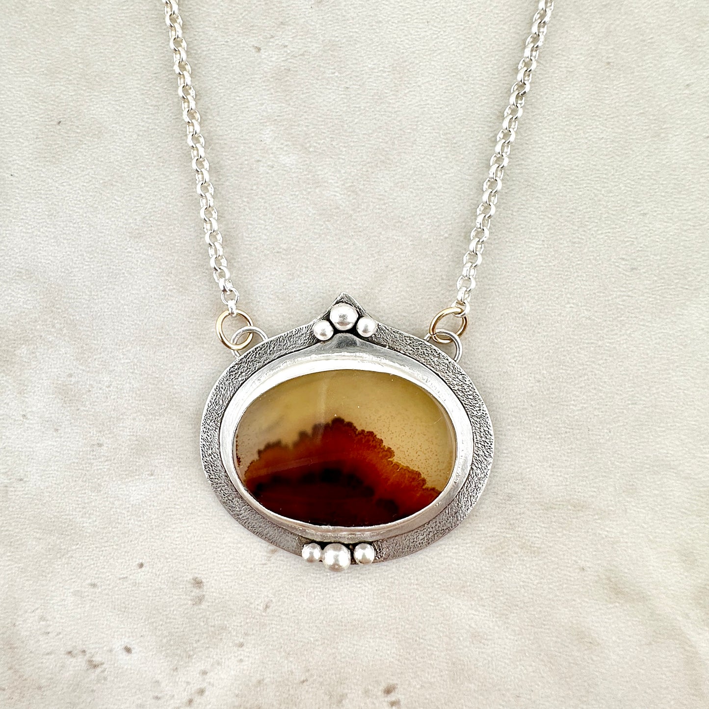Petal Edge Dendrite Agate Oval Pendant Necklace