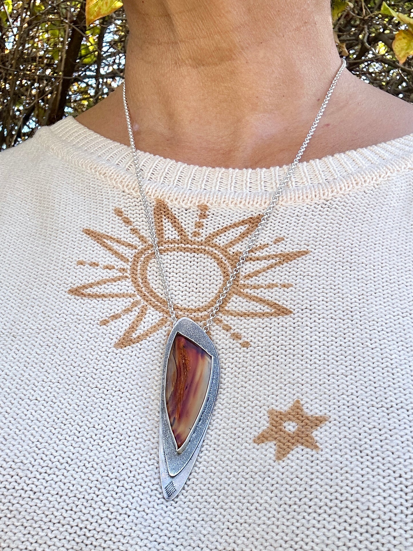 Amber Flow Montana Agate Pendant Necklace