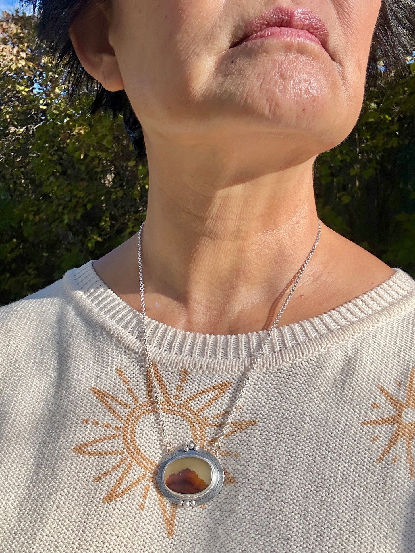 Petal Edge Dendrite Agate Oval Pendant Necklace