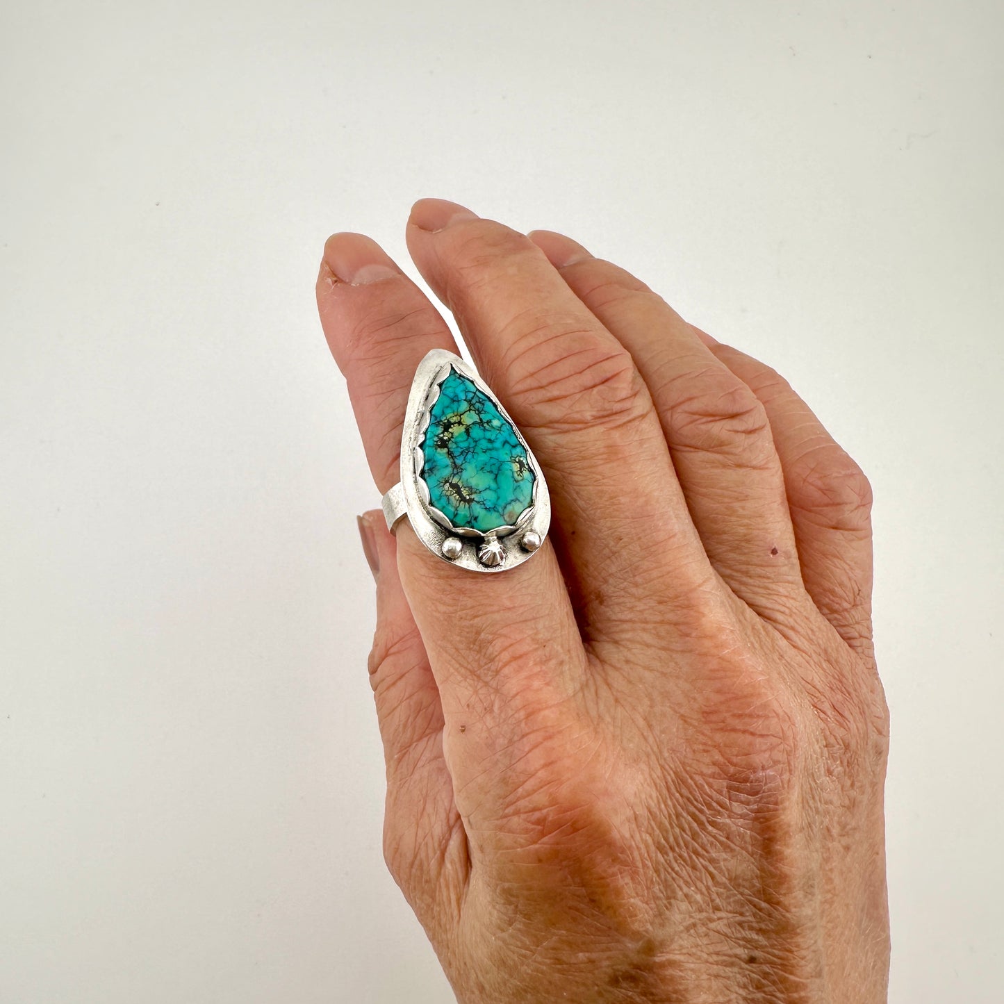 Long Teardrop Turquoise Decorative Ring Size 6.5