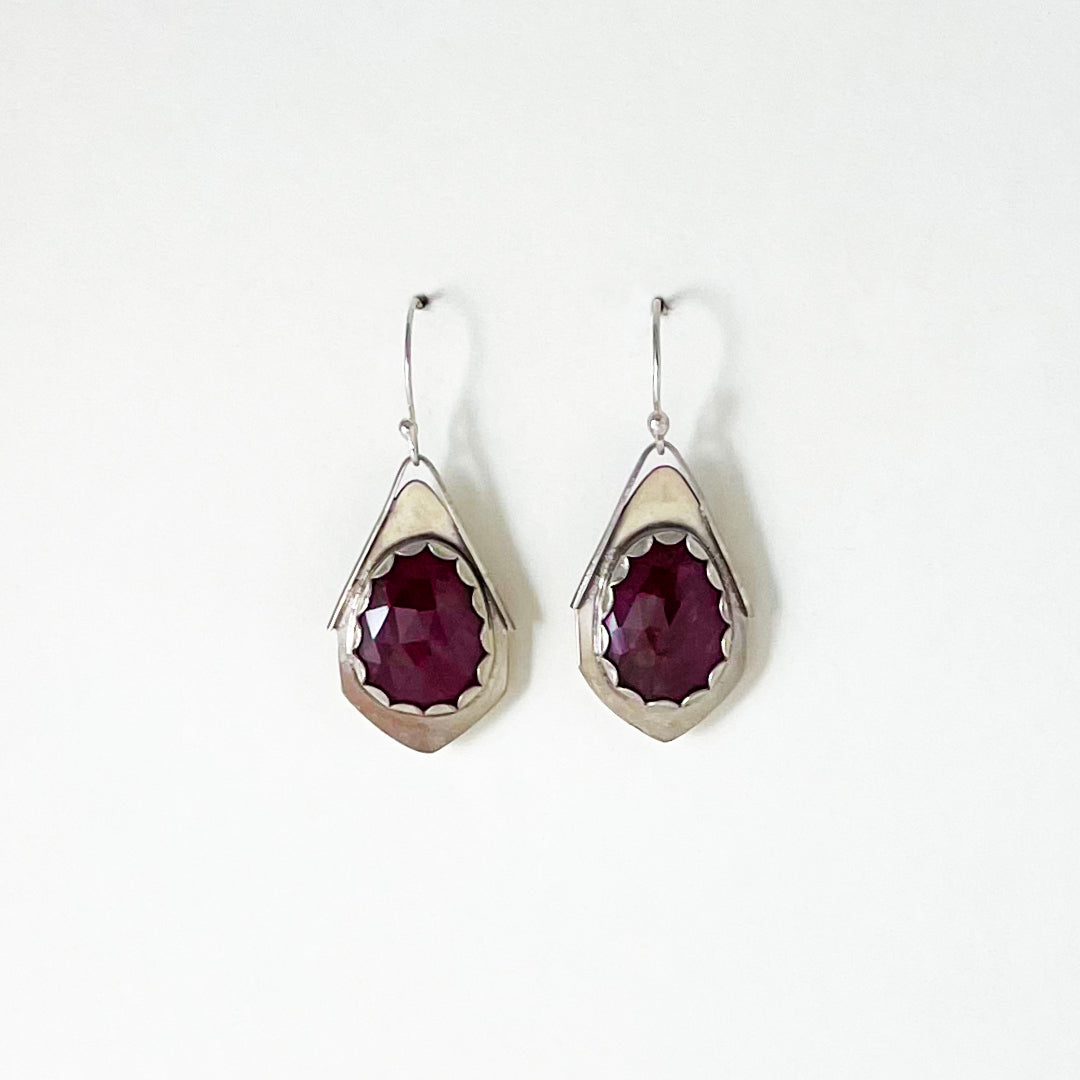 Ruby Rosecut Medium Oval Kite Earrings