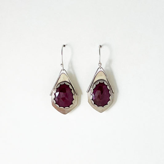 Ruby Rosecut Medium Oval Kite Earrings