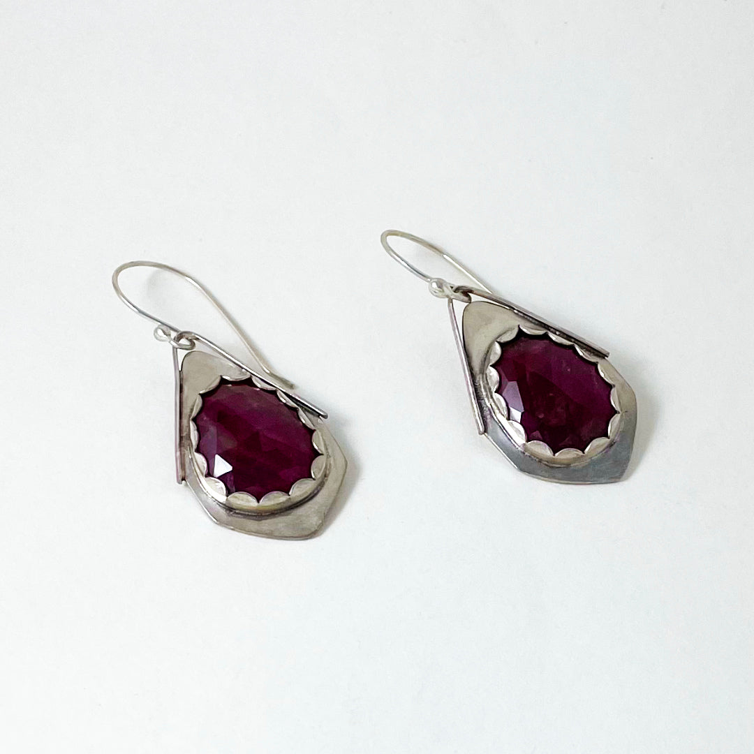 Ruby Rosecut Medium Oval Kite Earrings