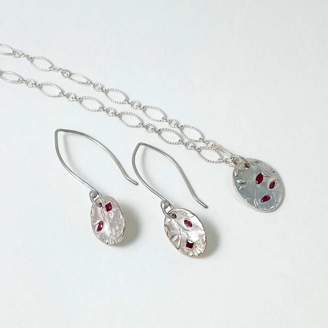 Vine Pattern & Ruby Oval Pendant Necklace