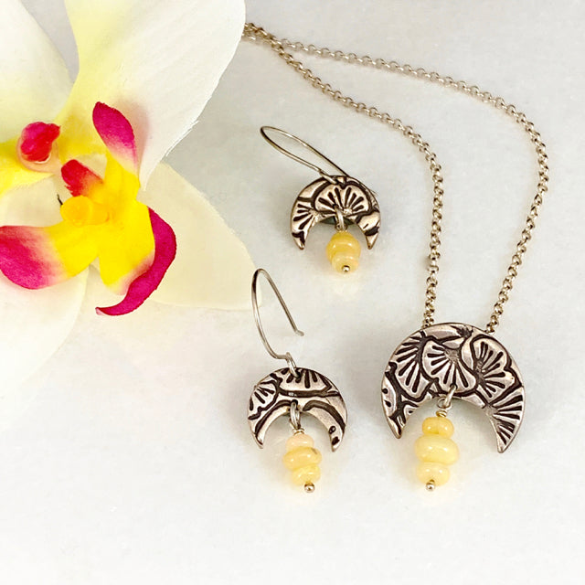 La Luna - Gingko Necklace