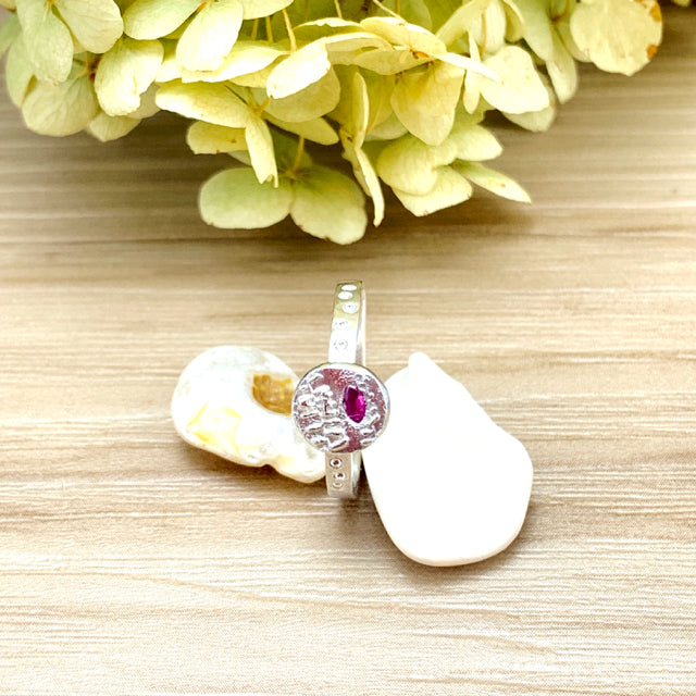 Fern Pattern & Ruby Fixed Size Ring