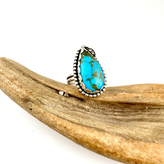 Teardrop Turquoise Beaded Decorative Ring Size 7.5