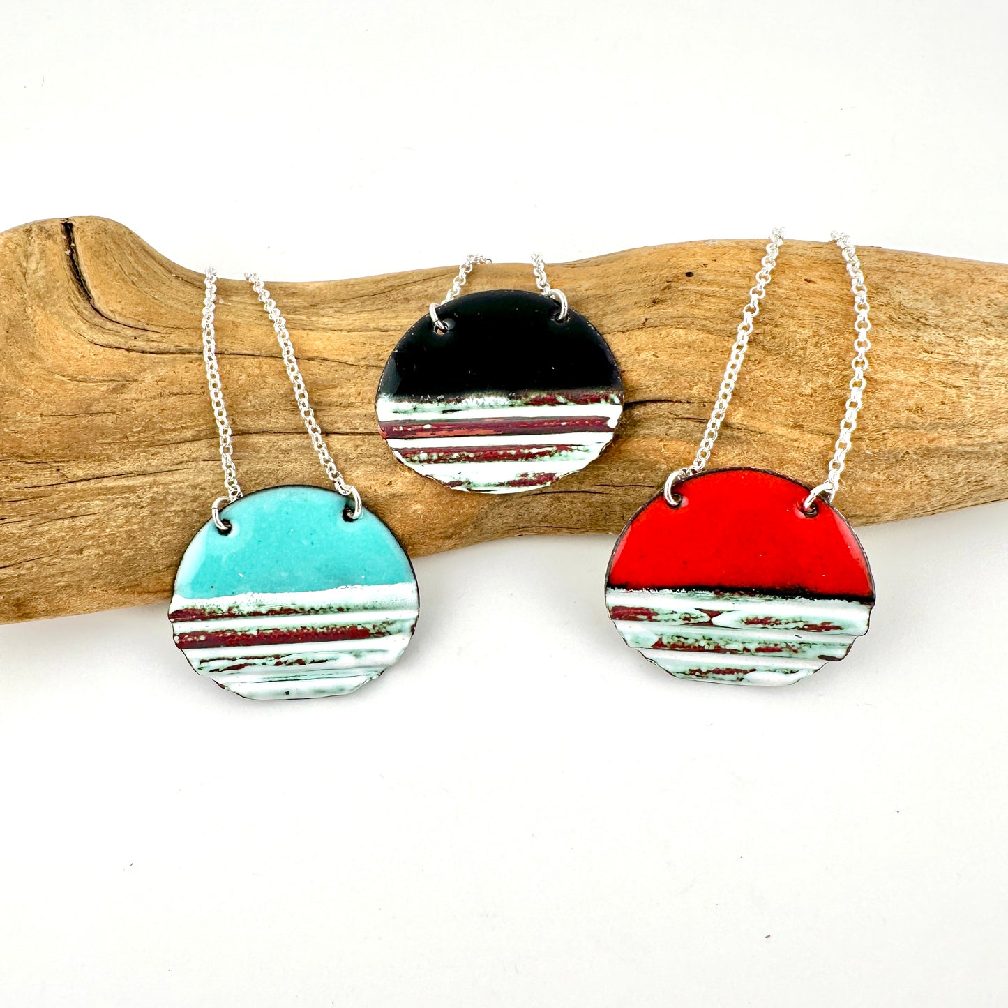 Oval Corrugated Enameled Necklace