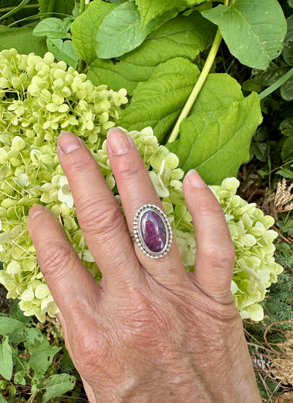 Small Oval Ruby Zoisite with Beaded Collar Ring Size 6