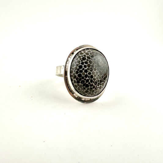 Oval Stingray Fossil Coral Ring Size 10
