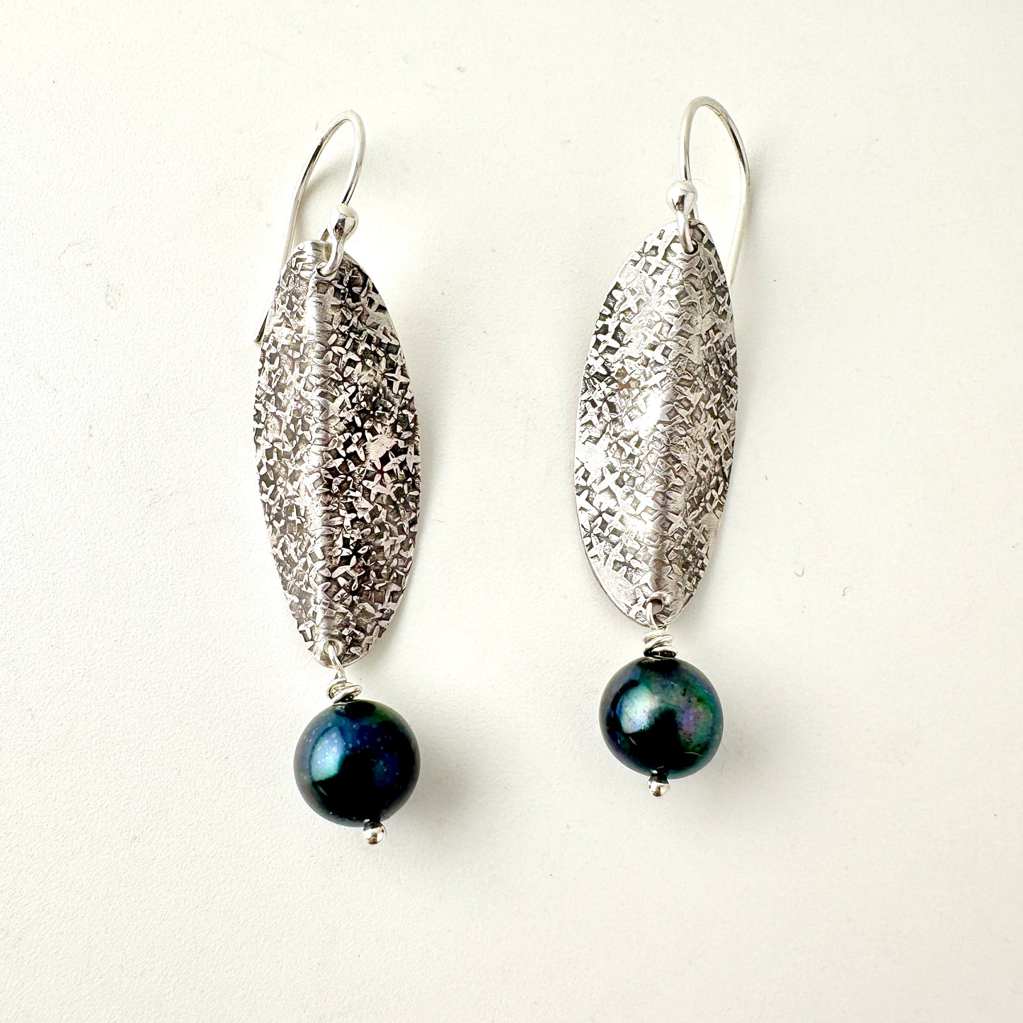 Silk Pattern Selene with Pearl Earrings