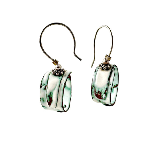 Overlapped Circle Enameled Earrings