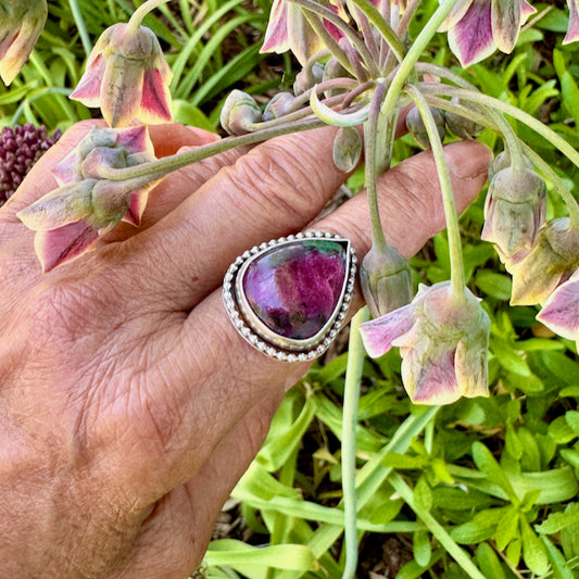 Pear Shape Ruby Zoisite with Beaded Collar Ring Size 7.75