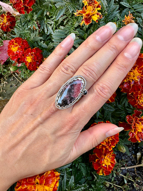 Oval Rhodonite Beaded Ring Size 7.25