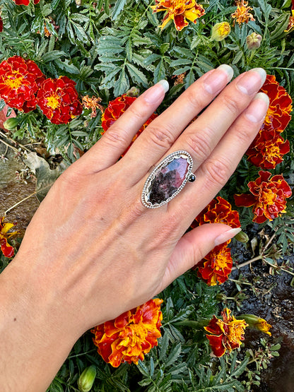 Oval Rhodonite Beaded Ring Size 7.25