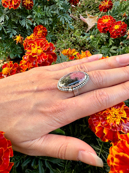 Oval Rhodonite Beaded Ring Size 8.25