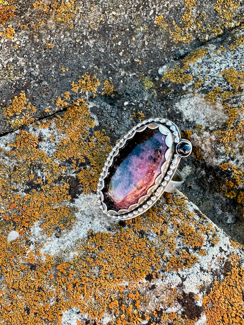 Oval Rhodonite Beaded Ring Size 7.25