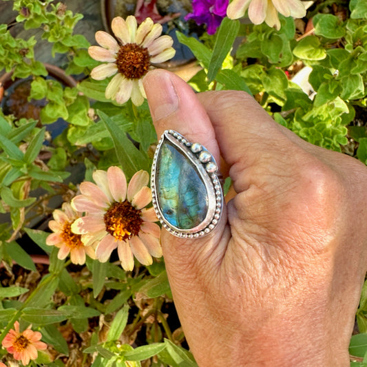 Beaded Collar Teardrop Blue & Amber Labradorite Ring Size 10